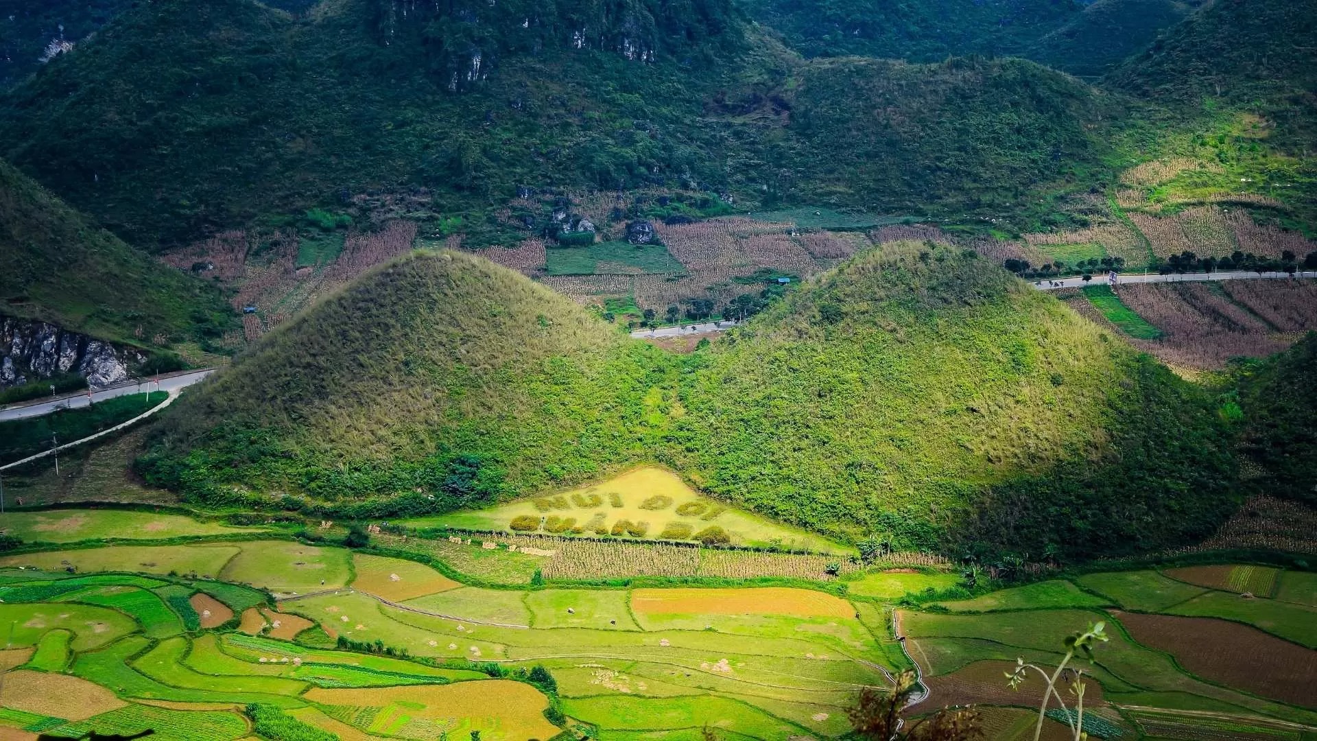 Admire the Twin Mountains in Quan Ba